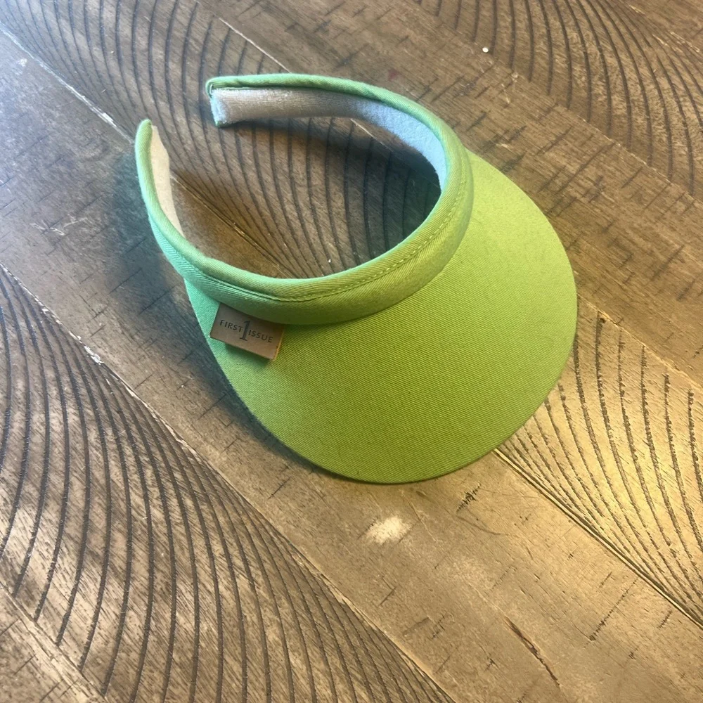 First Issue green visor - Picture 2 of 5